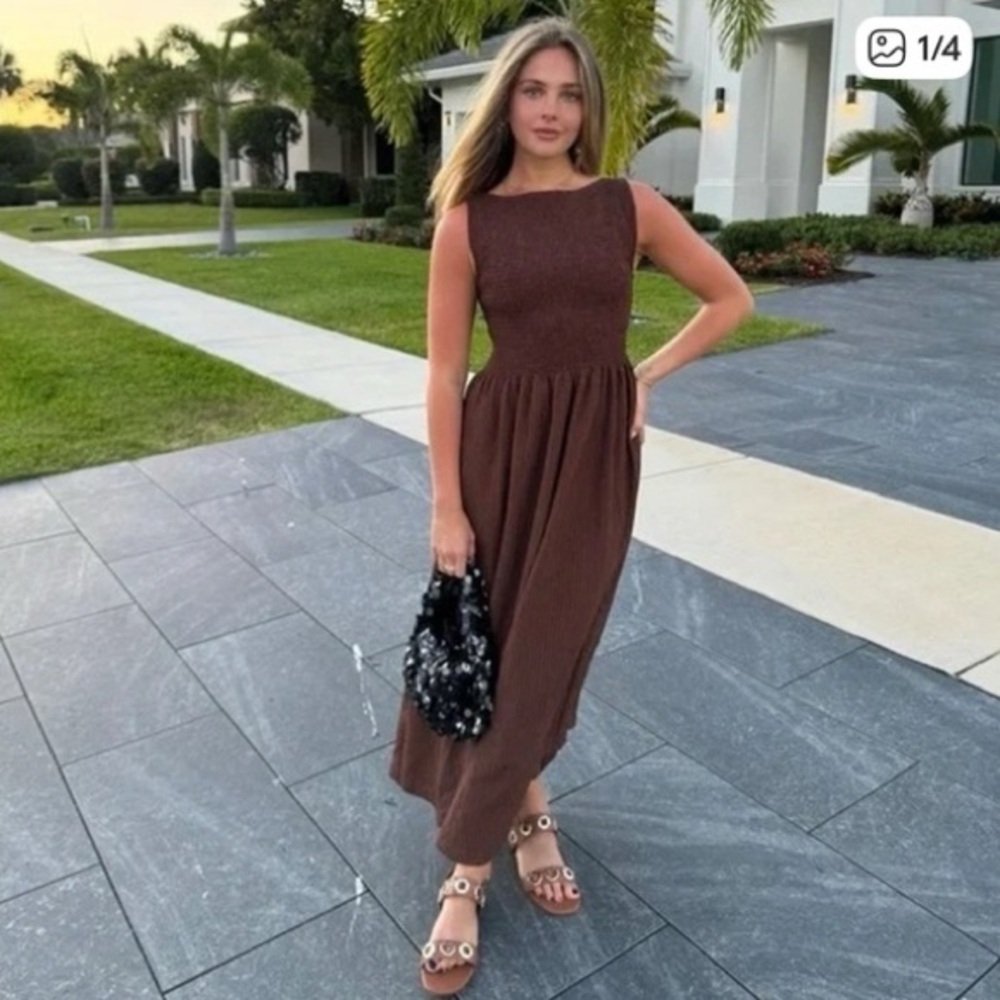 NWT Hill House Home Cosima Dress in Chocolate Seersucker TikTok Fave size L - Picture 2 of 7